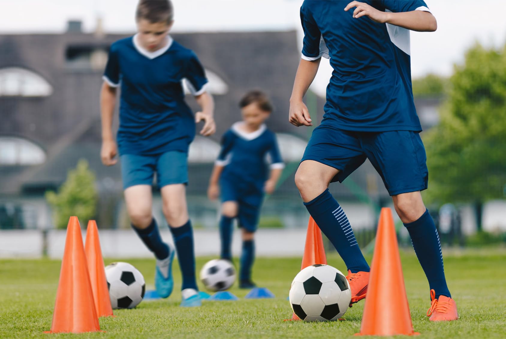 PXZBLG 12/24/50pcs Soccer Cones, 7" Soccer Cones, Plastic Traffic Cones, Training Cones for Basketball Football Skating Drills Practice